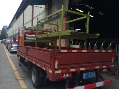 國(guó)外客戶(hù)定制覆膜機(jī)出貨
